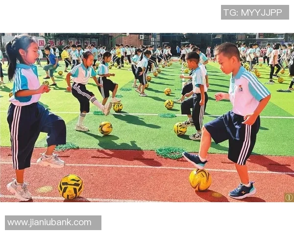 大学足球操的魅力与技巧探索助力大学生身心健康发展