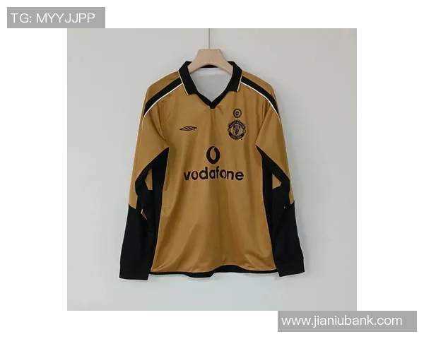 长袖足球的魅力与实用性探讨及其在现代足球运动中的应用价值分析